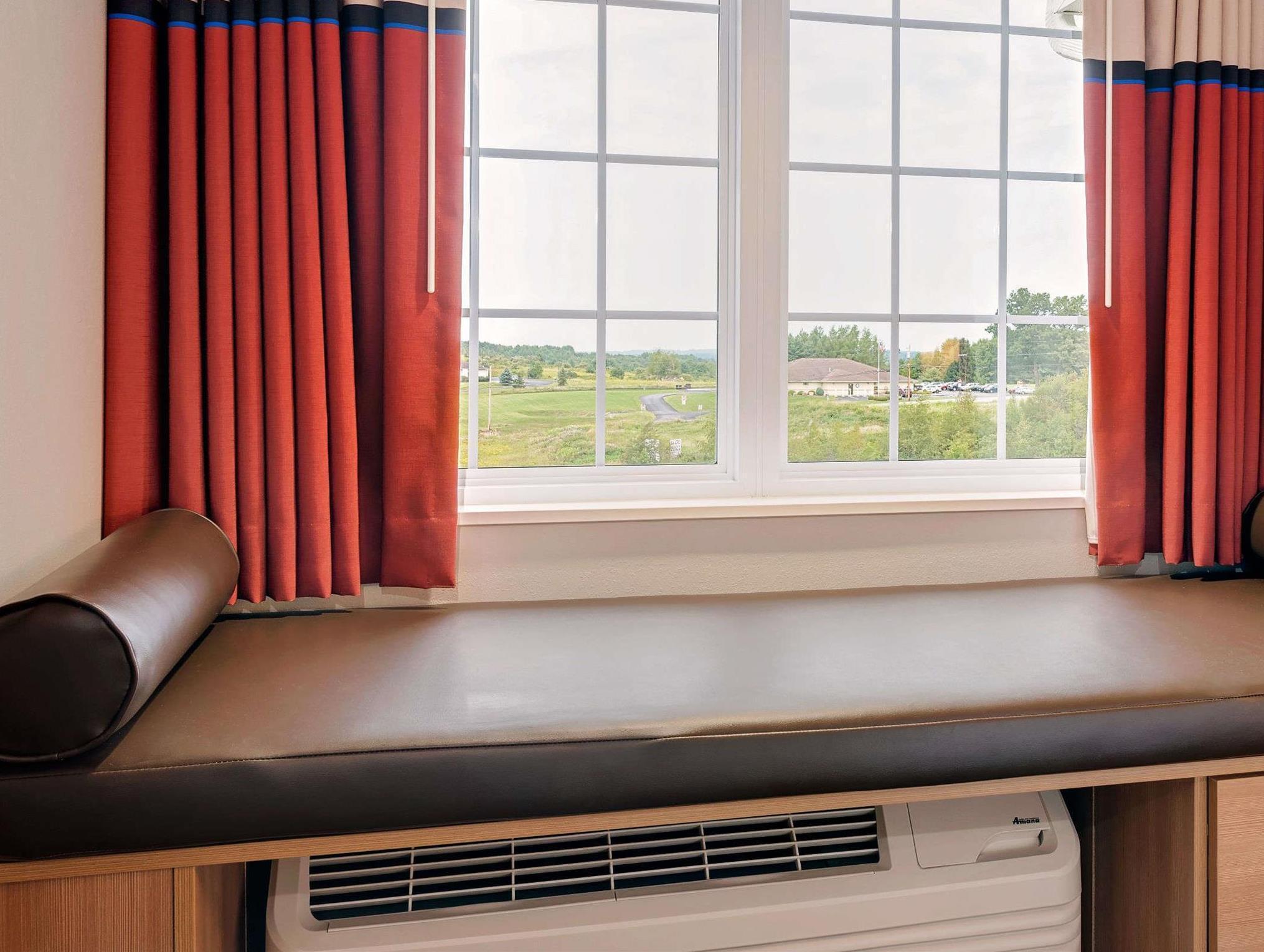 Microtel Inn & Suites By Wyndham Clarion Extérieur photo