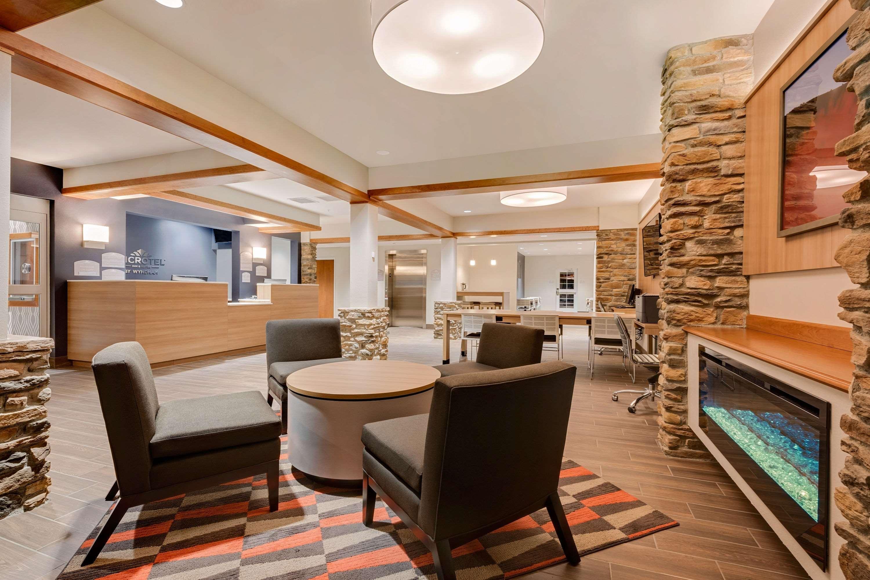 Microtel Inn & Suites By Wyndham Clarion Extérieur photo