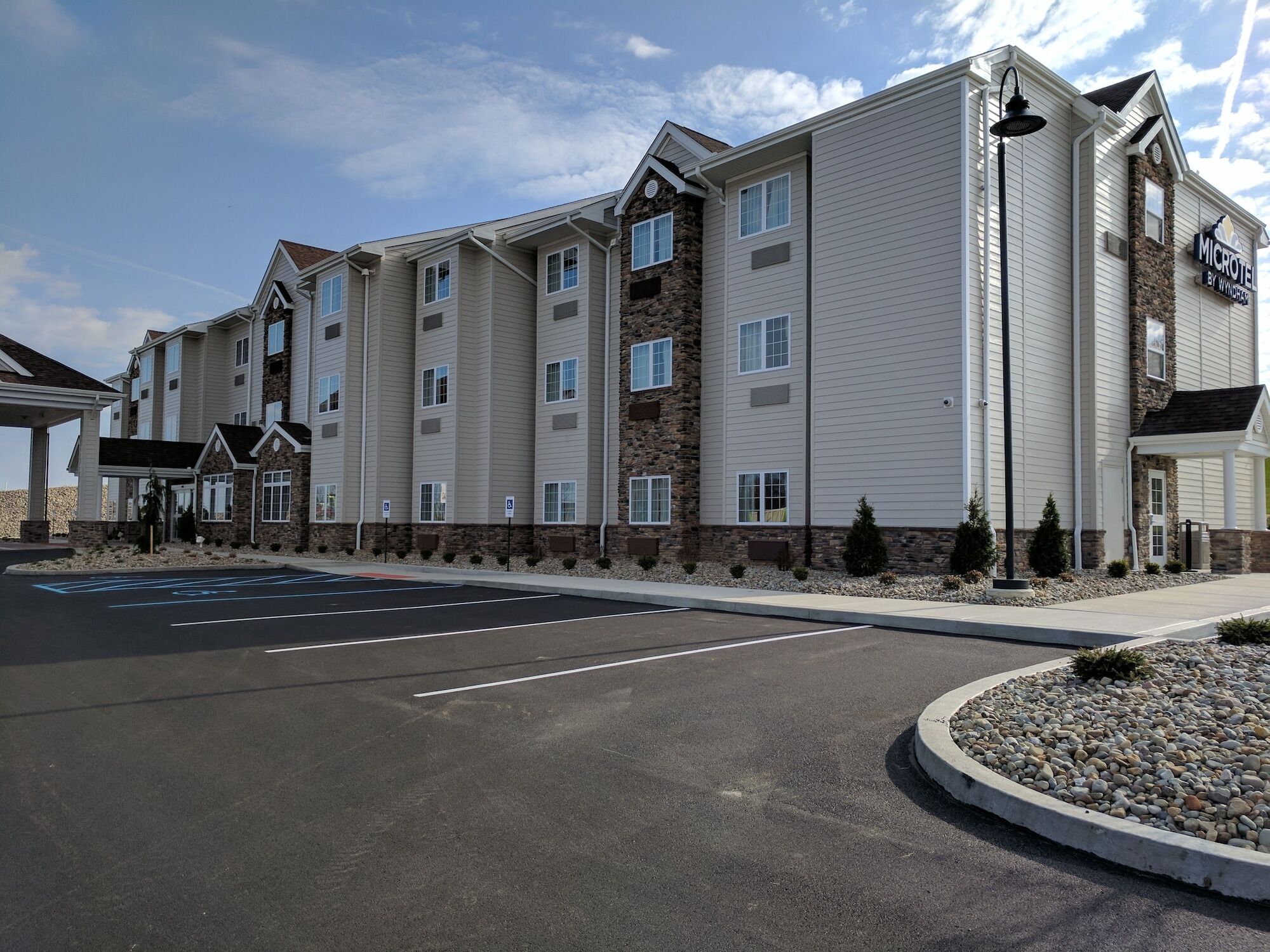 Microtel Inn & Suites By Wyndham Clarion Extérieur photo